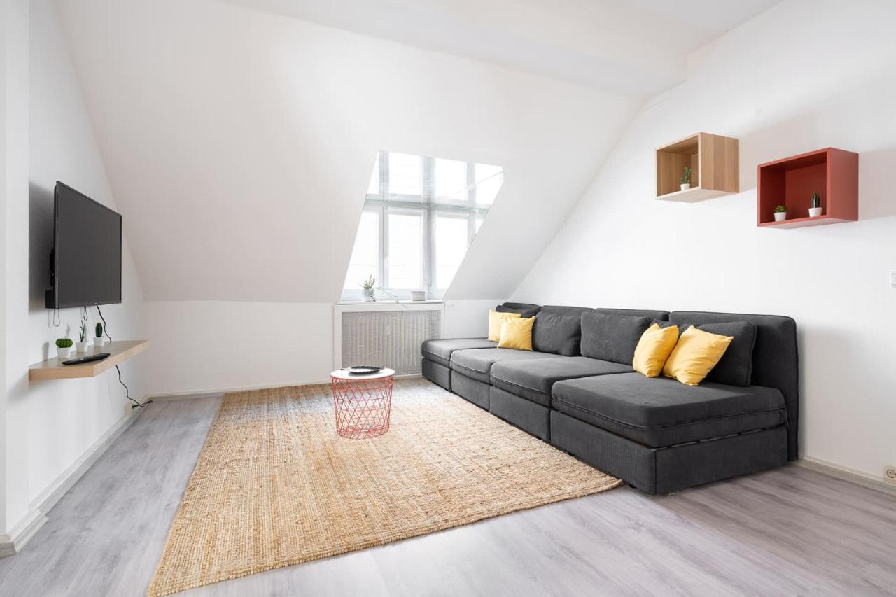 2 Bedroom Top Floor Apartment Direct On Marienplatz มิวนิก ภายนอก รูปภาพ